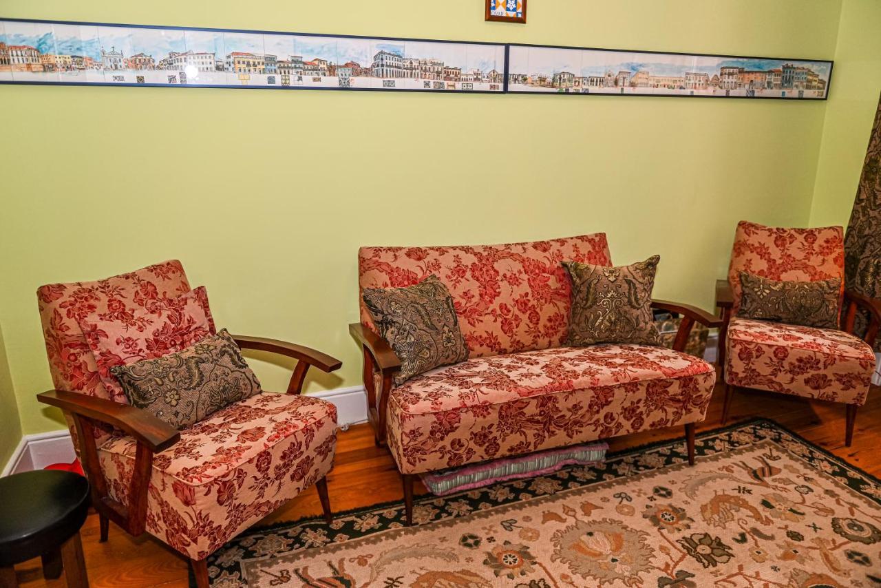 Vintage Balcony Guesthouse โอวาร์ ภายนอก รูปภาพ