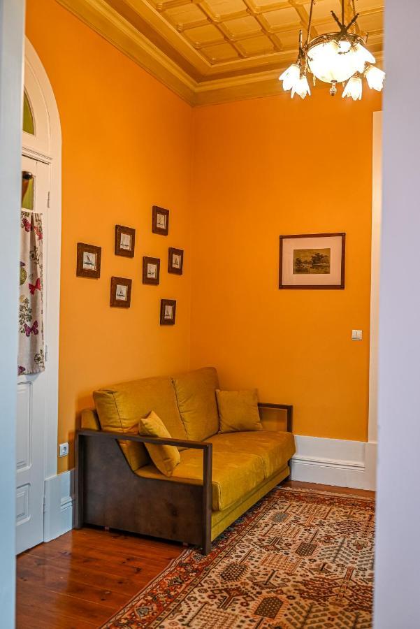 Vintage Balcony Guesthouse โอวาร์ ภายนอก รูปภาพ